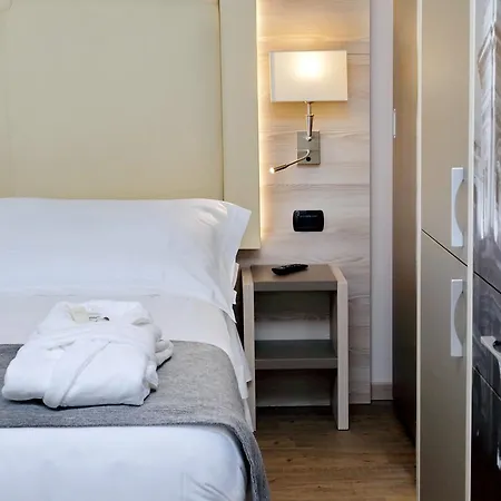 Duomo Hotel & Apartments Milan