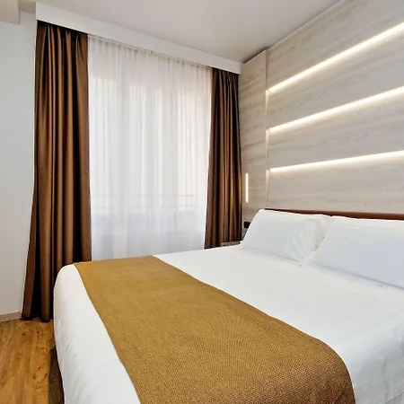 Duomo & מלון דירות